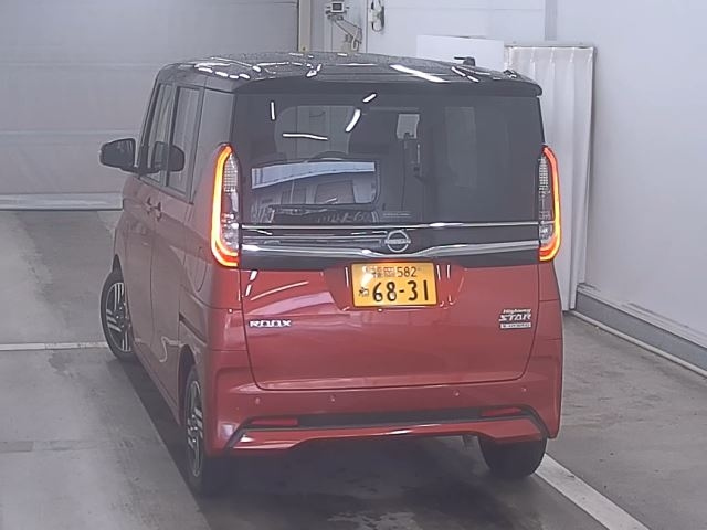 NISSAN ROOX