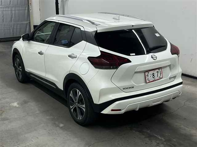 NISSAN KIX