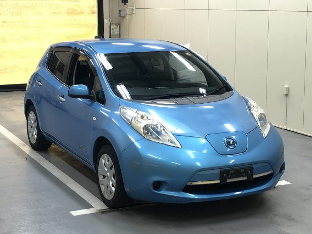 NISSAN LEAF