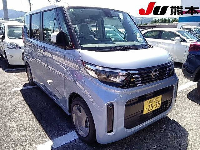 NISSAN ROOX