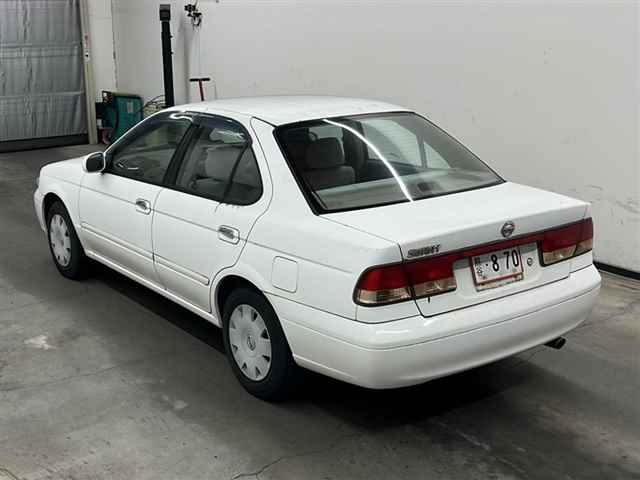NISSAN SUNNY