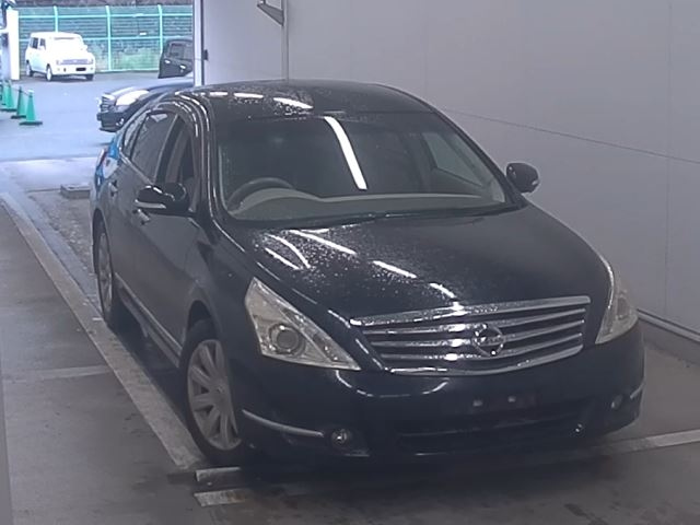 NISSAN TEANA