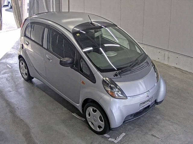 MITSUBISHI I