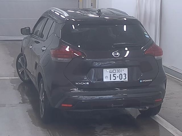 NISSAN KIX