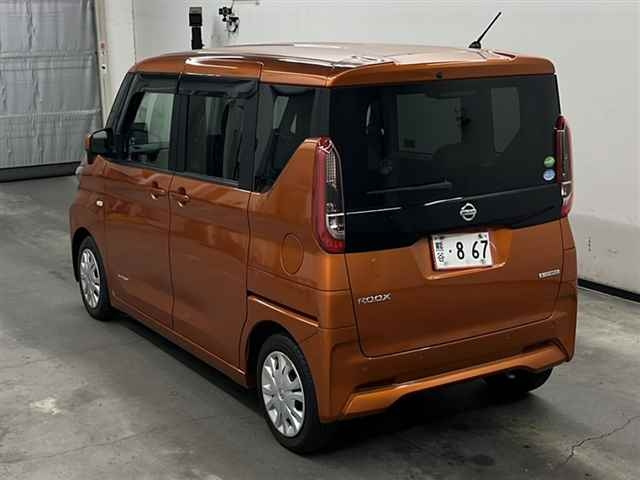 NISSAN ROOX