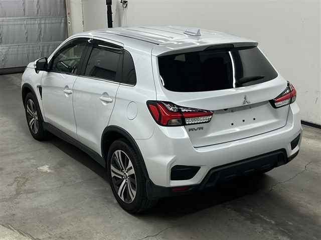 MITSUBISHI RVR