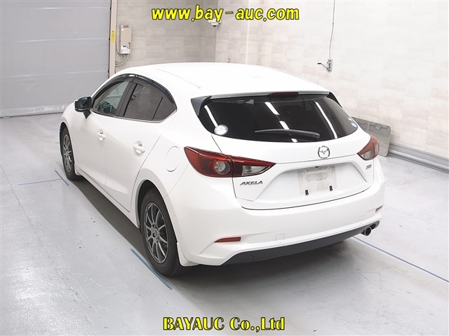 MAZDA AXELA