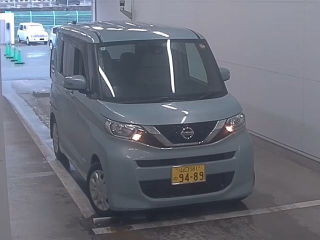 NISSAN ROOX
