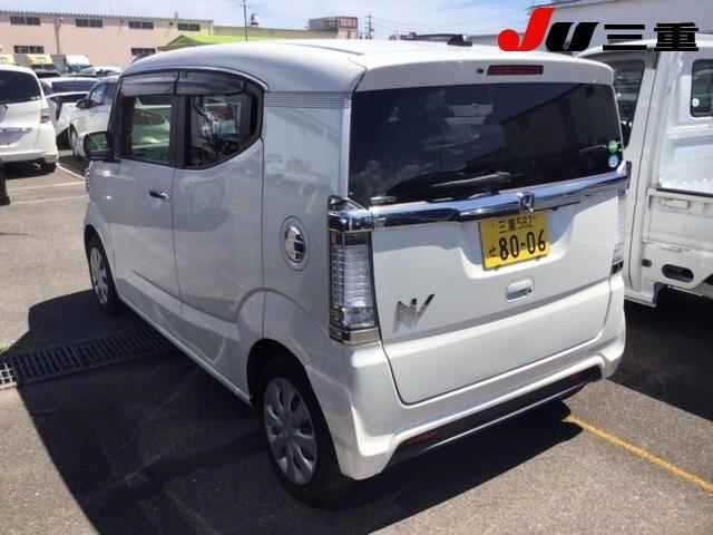 HONDA N BOX SLASH
