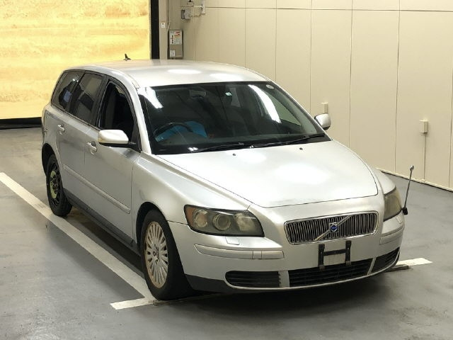 VOLVO S40