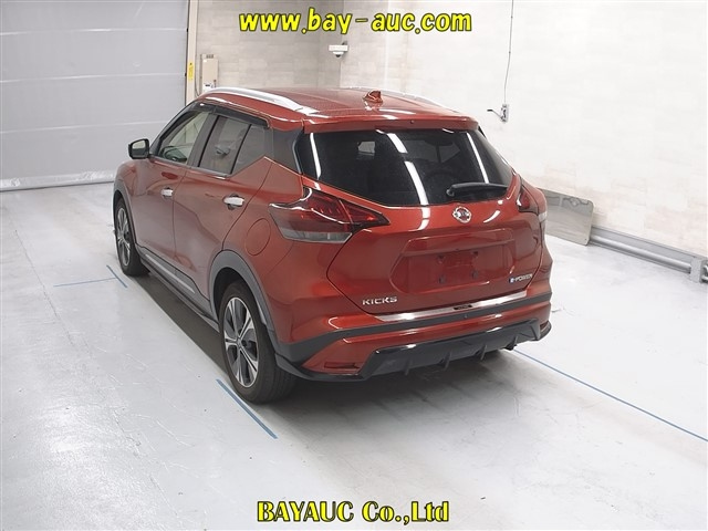 NISSAN KIX