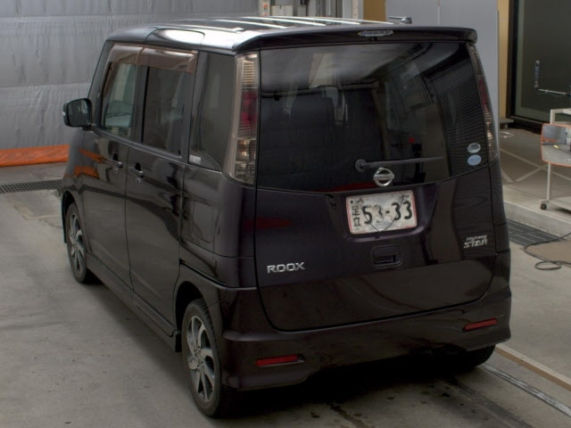 NISSAN ROOX