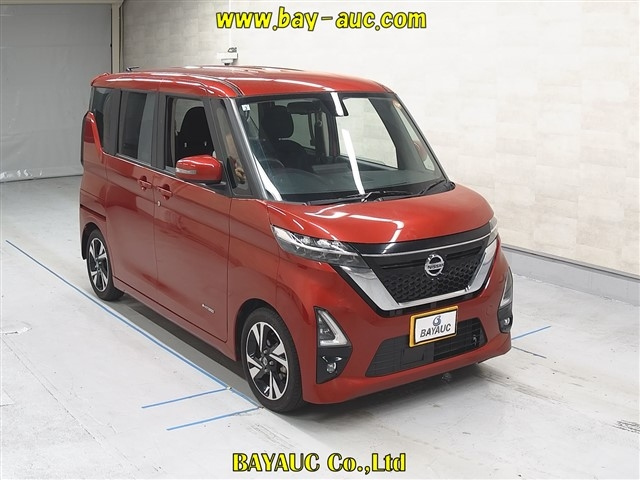 NISSAN ROOX
