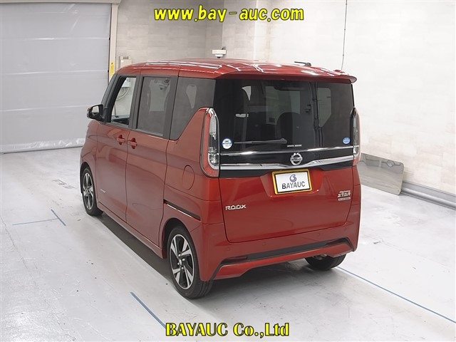 NISSAN ROOX