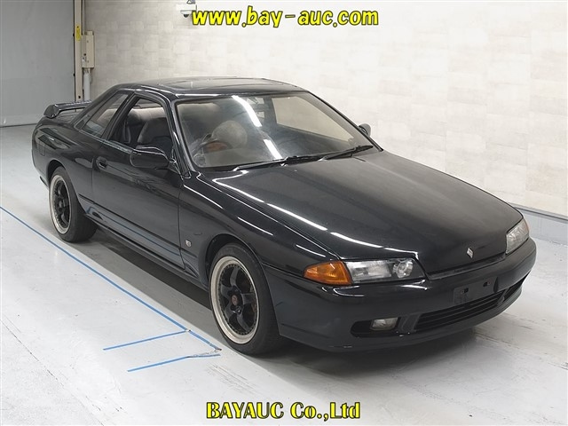 NISSAN SKYLINE
