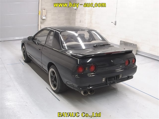 NISSAN SKYLINE