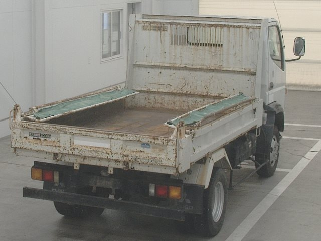 MITSUBISHI CANTER