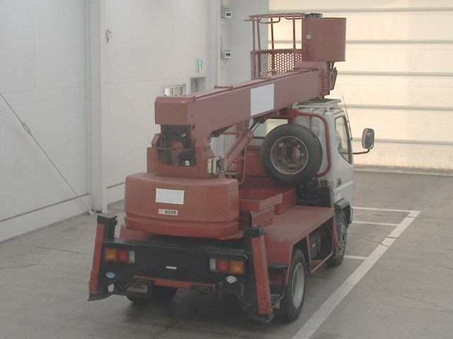 MITSUBISHI CANTER