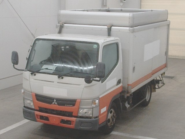 MITSUBISHI CANTER
