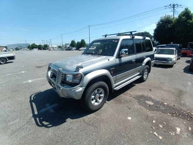MITSUBISHI PAJERO