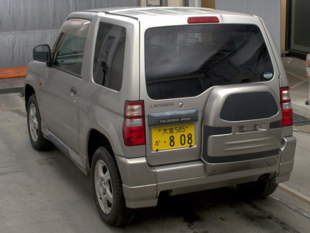 MITSUBISHI PAJERO MINI