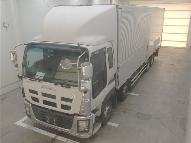 ISUZU TRUCK