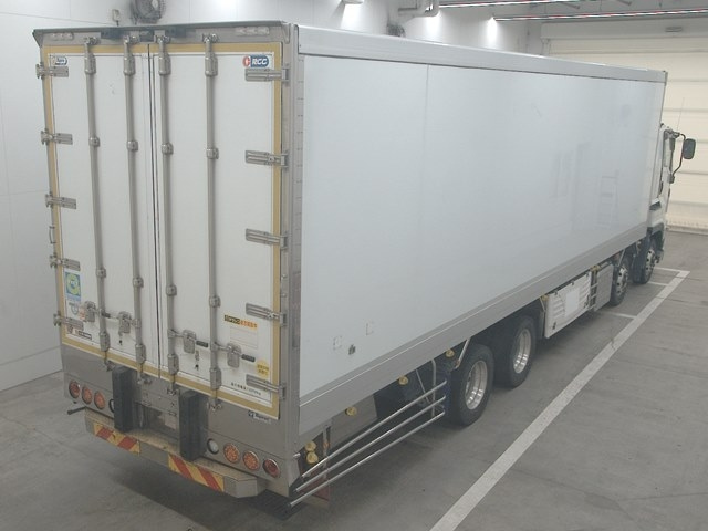 ISUZU TRUCK