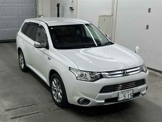 MITSUBISHI OUTLANDER PHEV