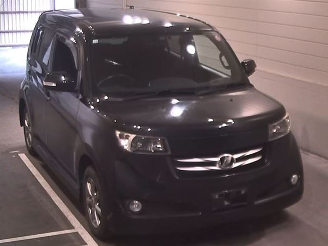 TOYOTA BB