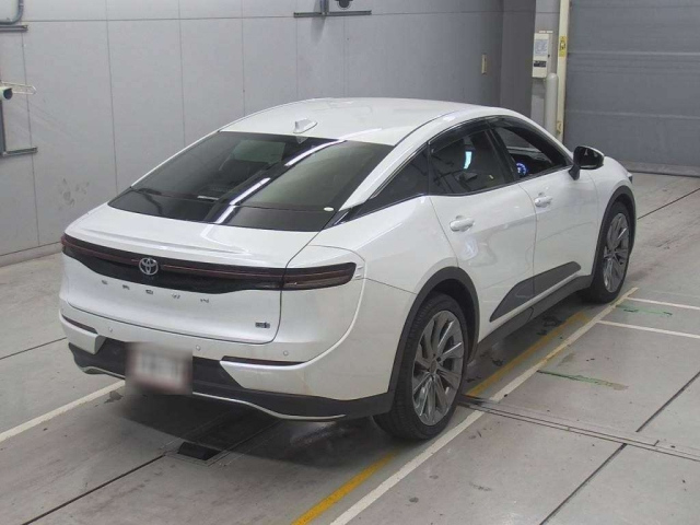 TOYOTA CROWN CROSSOVER
