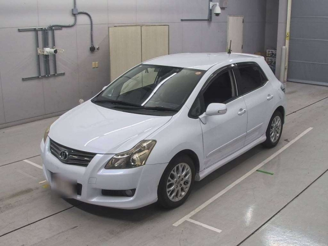 TOYOTA BLADE