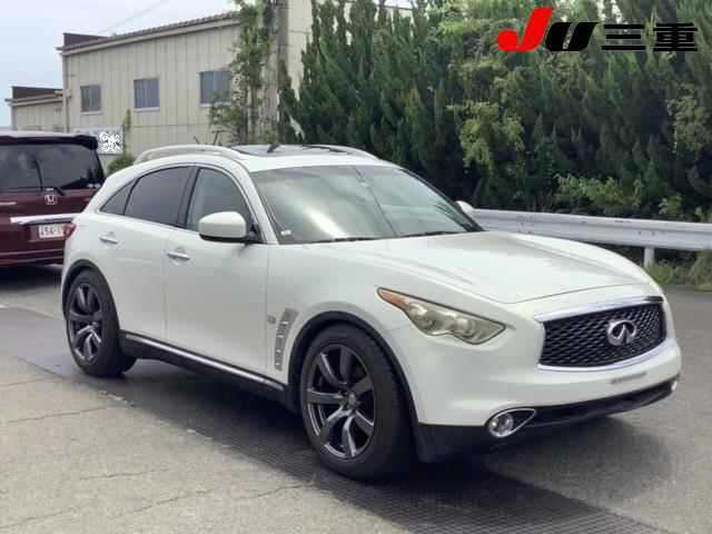 NISSAN INFINITI