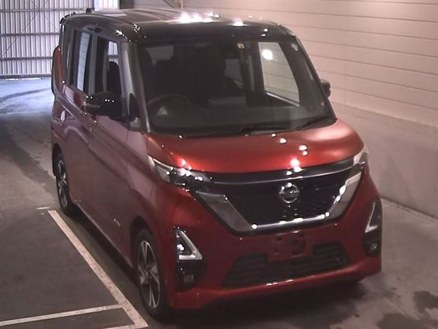 NISSAN ROOX