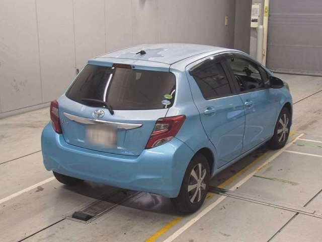 TOYOTA VITZ