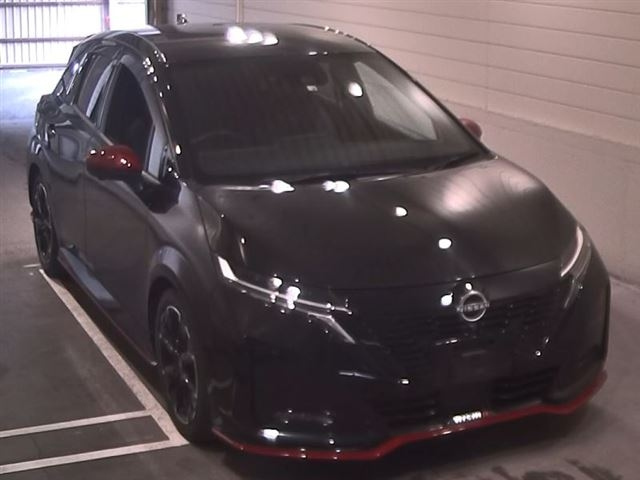 NISSAN AURA