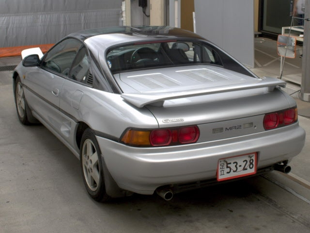 TOYOTA MR2