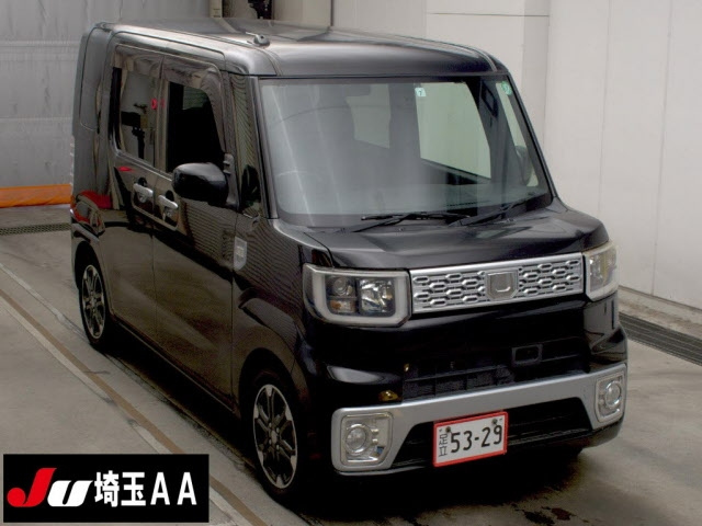 DAIHATSU WAKE