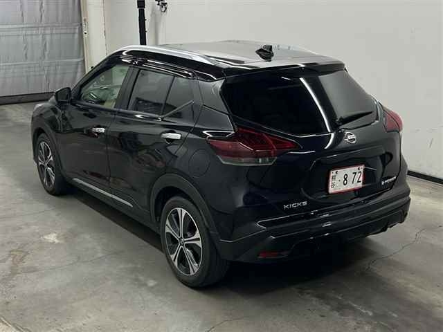 NISSAN KIX