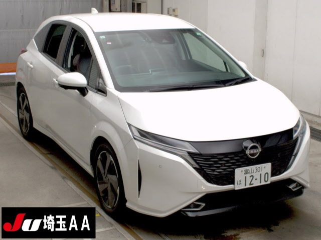 NISSAN AURA