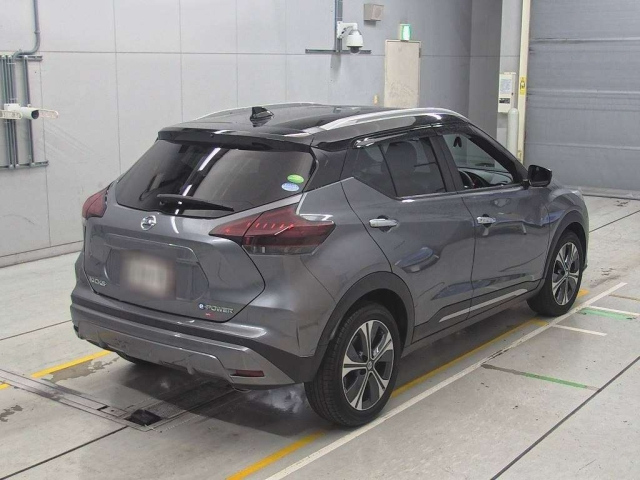 NISSAN KIX