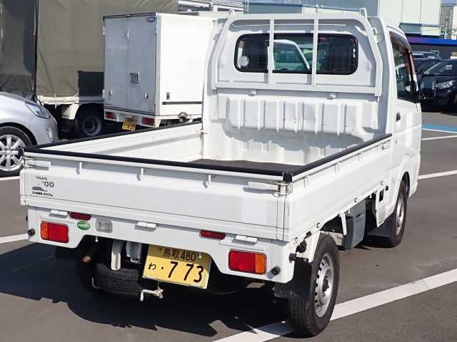 NISSAN CLIPPER TRUCK