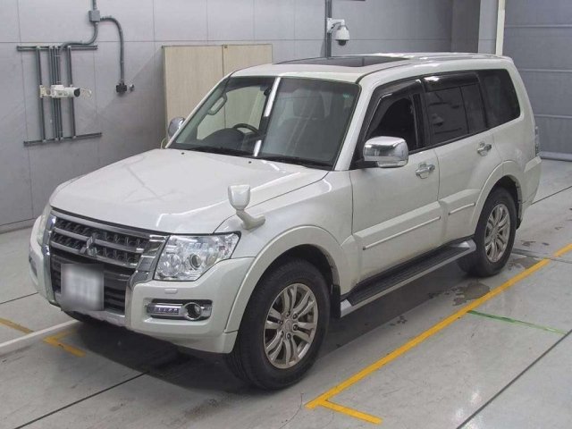 MITSUBISHI PAJERO
