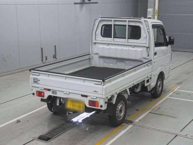 NISSAN CLIPPER TRUCK