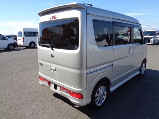 NISSAN CLIPPER RIO