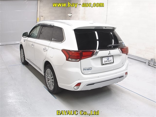 MITSUBISHI OUTLANDER PHEV
