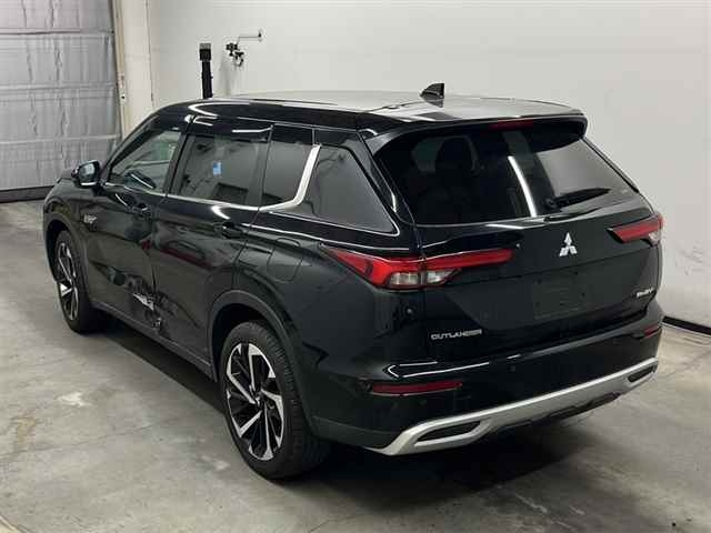 MITSUBISHI OUTLANDER PHEV