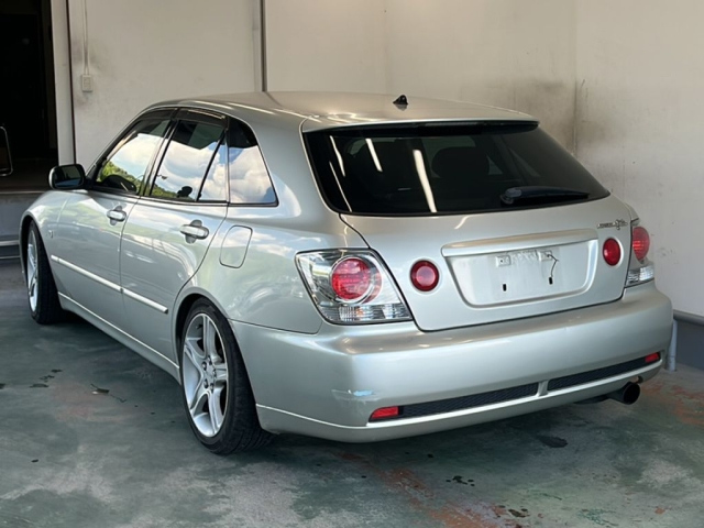 TOYOTA ALTEZZA WAGON