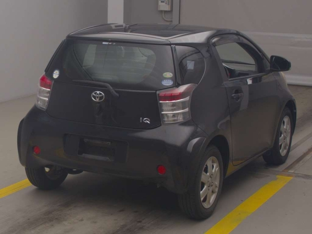 TOYOTA IQ