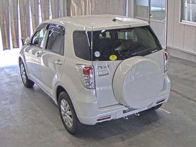 TOYOTA RUSH