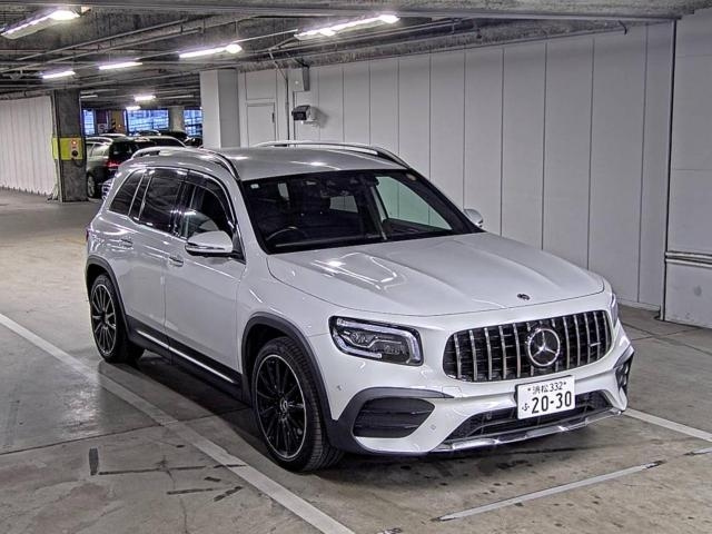 MERCEDES BENZ GLB